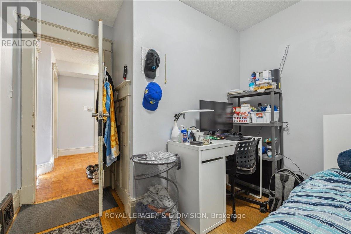 Ave S - 59 Paisley Avenue S, Hamilton, Ontario  L8S 1V2 - Photo 15 - X12886978