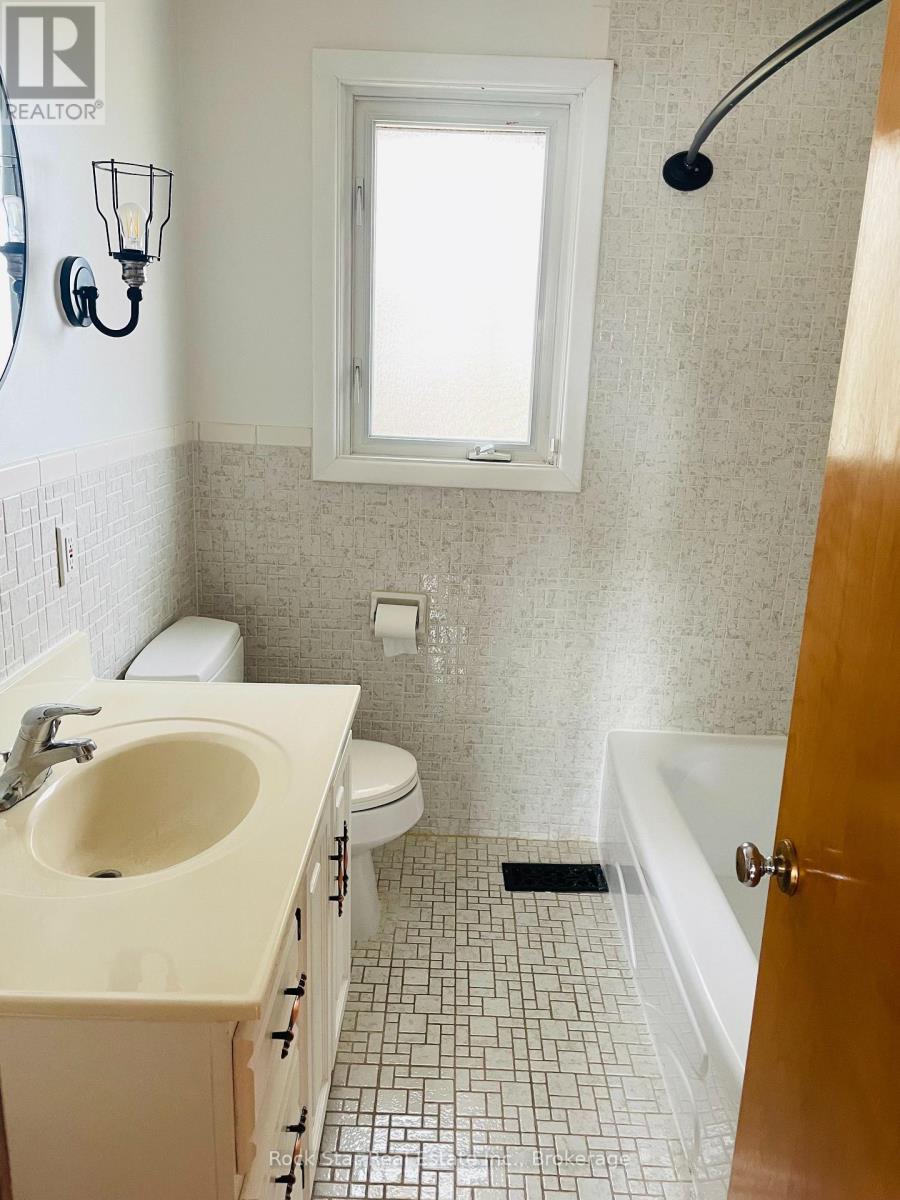 331 Meadowcrest Road, Kingston, Ontario  K7M 3S4 - Photo 9 - X12897922