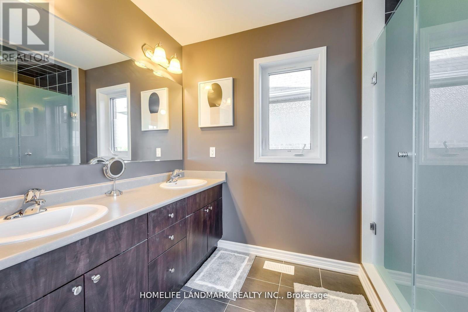 186 Degraaf Crescent, Aurora, Ontario  L4G 0X1 - Photo 24 - N12897904