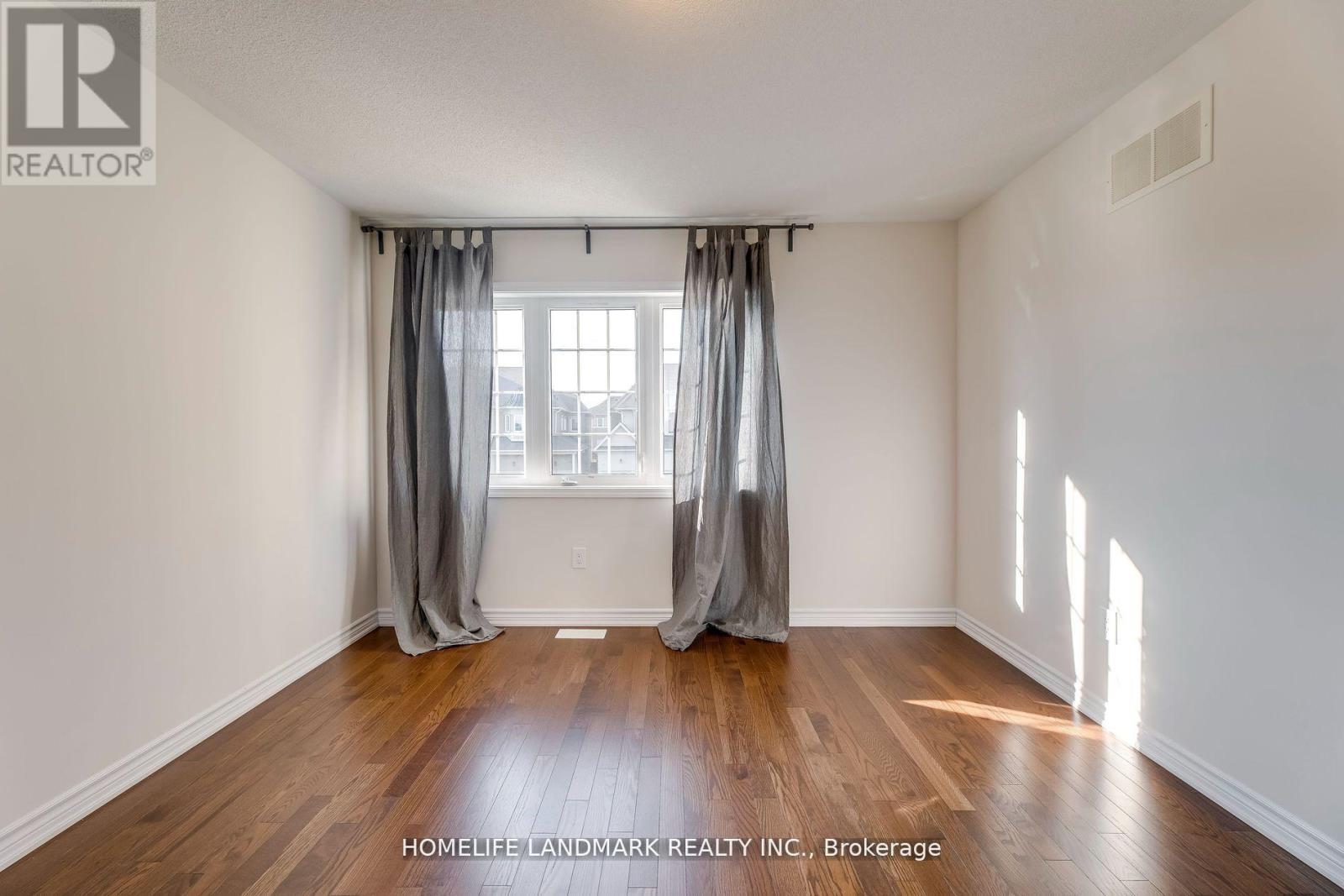 186 Degraaf Crescent, Aurora, Ontario  L4G 0X1 - Photo 28 - N12897904