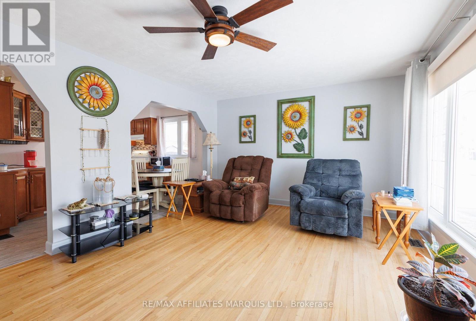 1220 Caswell Crescent, Cornwall, Ontario  K6J 4V6 - Photo 4 - X12897864