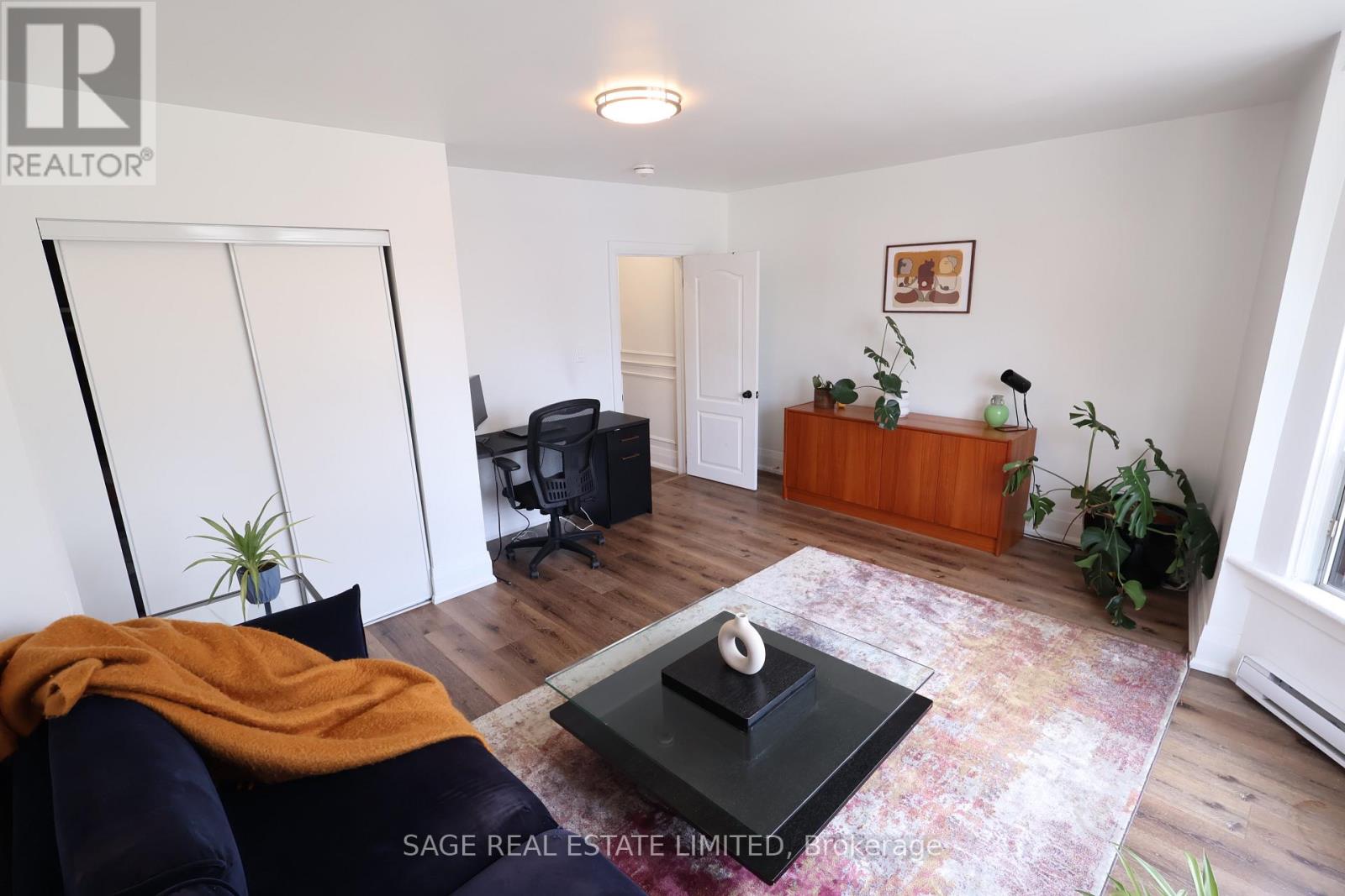 1639 Dupont Street, Toronto, Ontario  M6P 3S9 - Photo 3 - W12897880