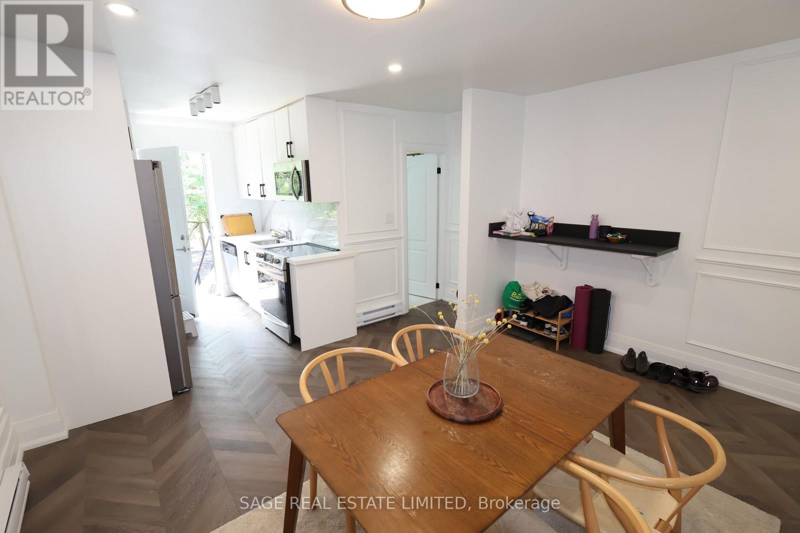 1639 Dupont Street, Toronto, Ontario  M6P 3S9 - Photo 9 - W12897880