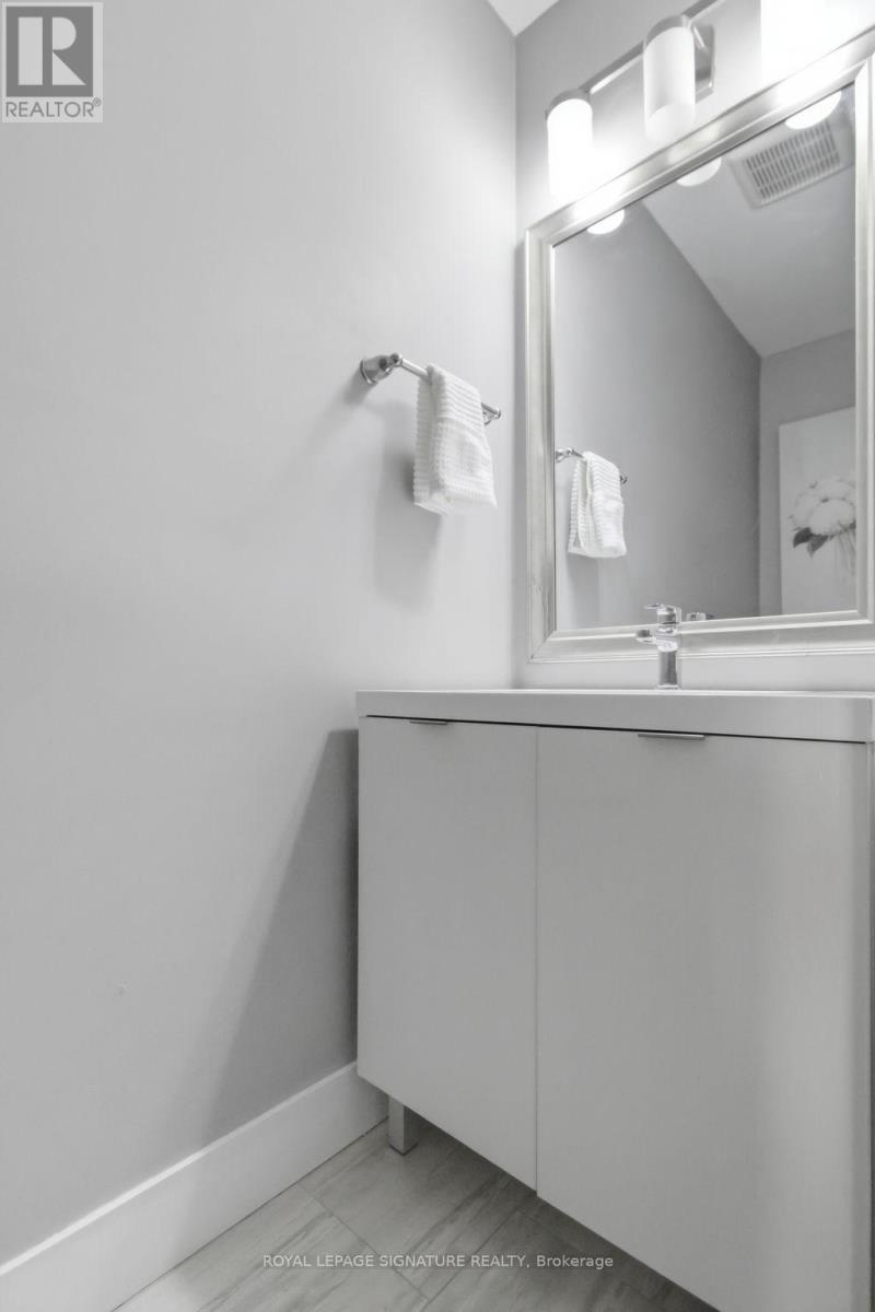 2104 Meadowgate Boulevard, London South, Ontario  N6M 0H5 - Photo 13 - X12897868