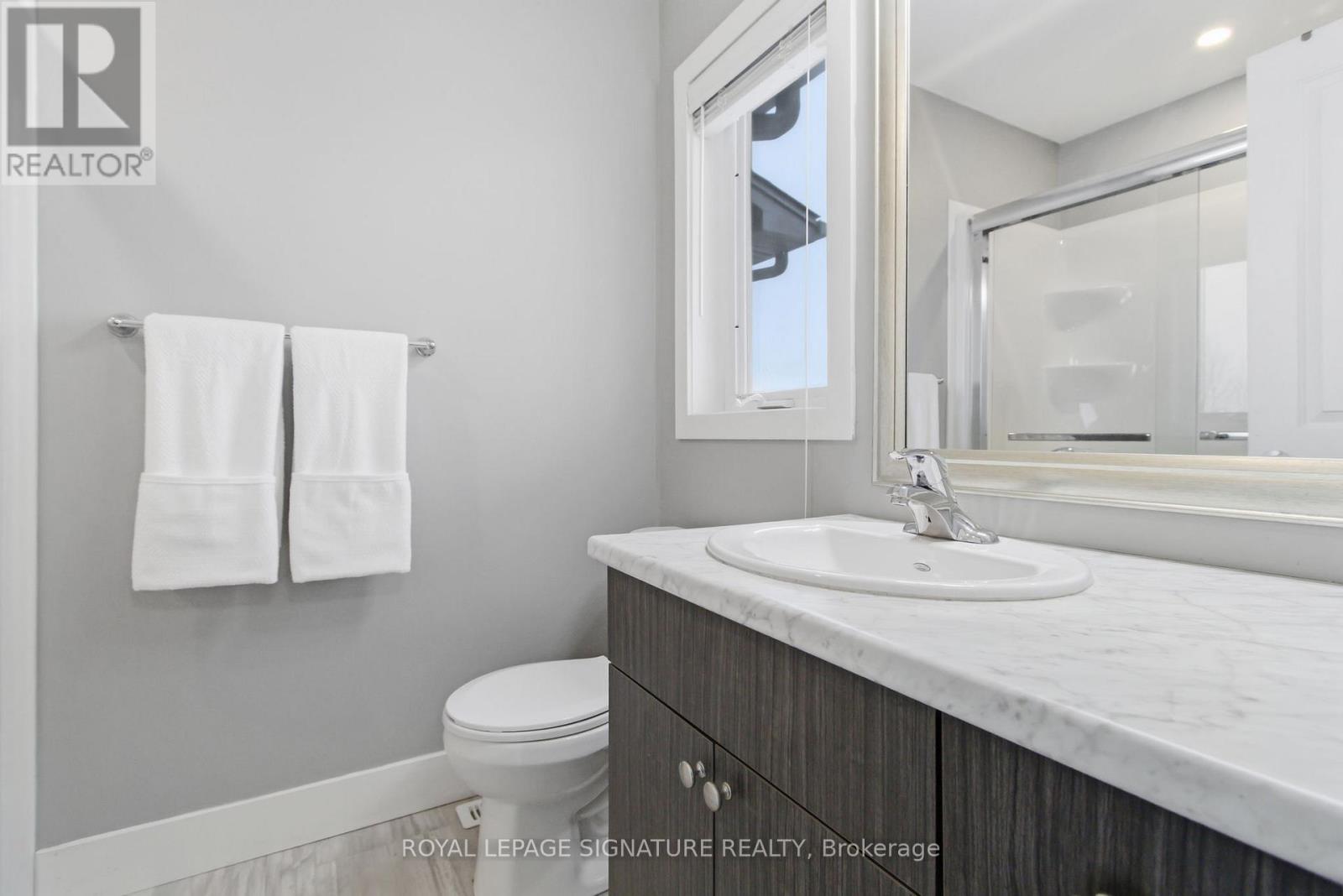 2104 Meadowgate Boulevard, London South, Ontario  N6M 0H5 - Photo 17 - X12897868