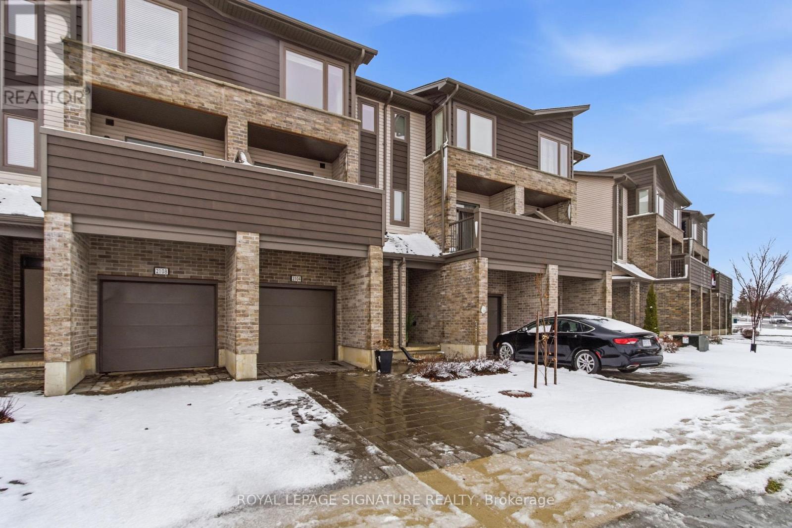 2104 Meadowgate Boulevard, London South, Ontario  N6M 0H5 - Photo 2 - X12897868