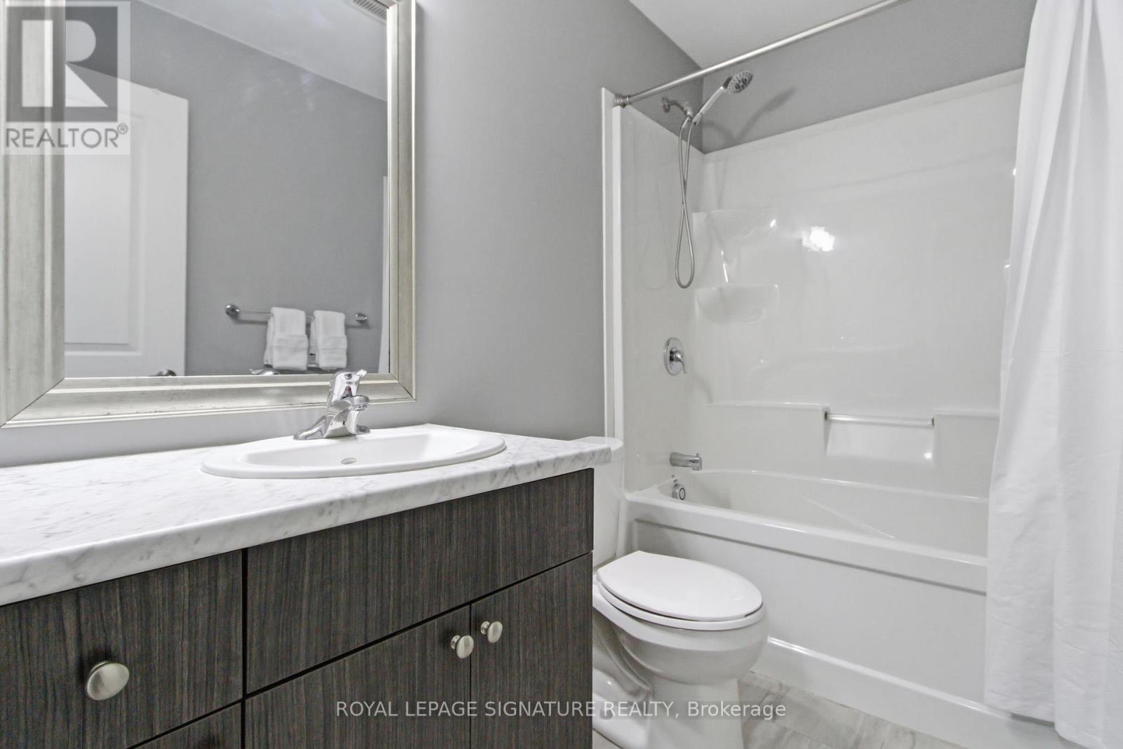 2104 Meadowgate Boulevard, London South, Ontario  N6M 0H5 - Photo 23 - X12897868