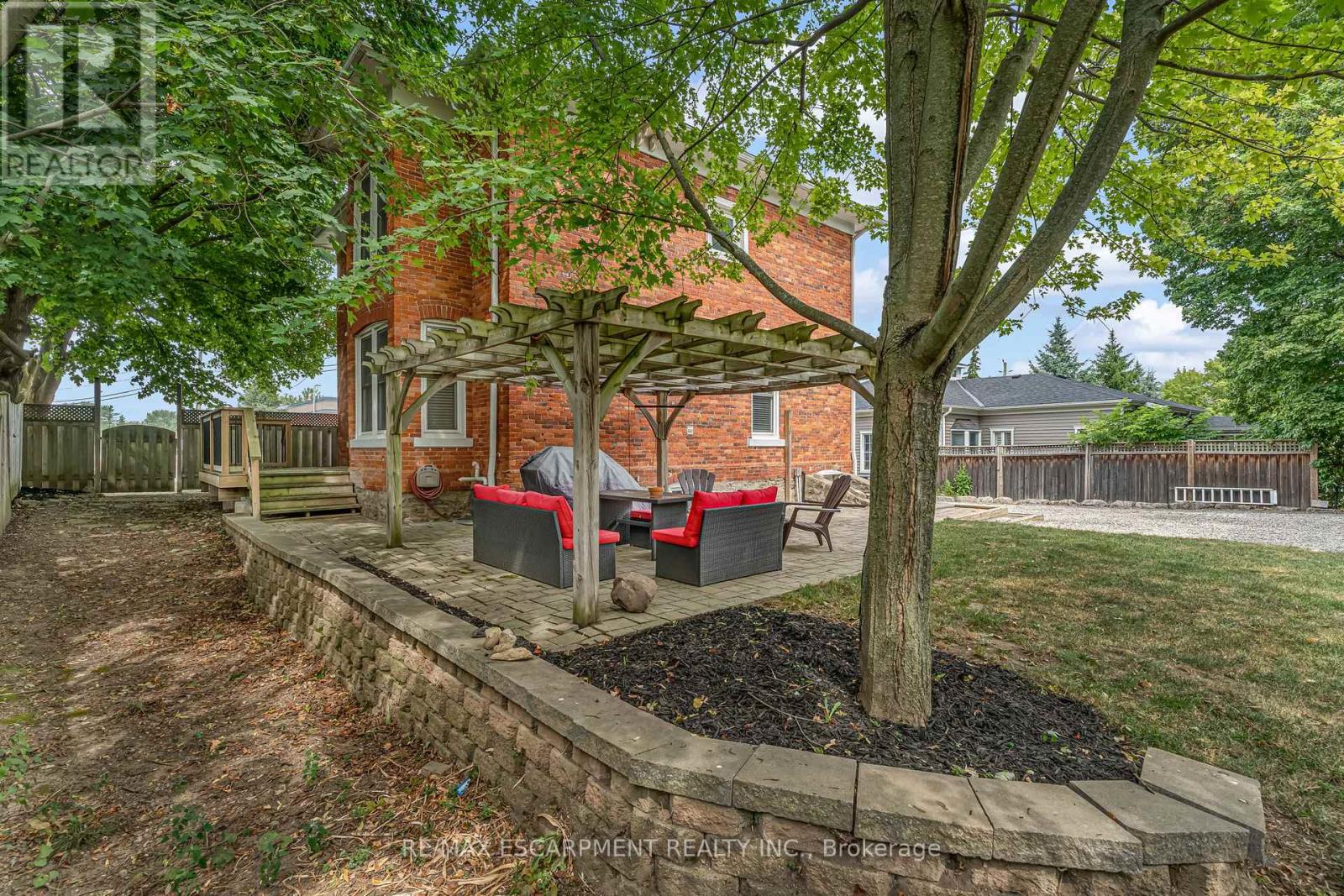 303 Canborough Street, West Lincoln, Ontario  L0R 2A0 - Photo 12 - X12897872