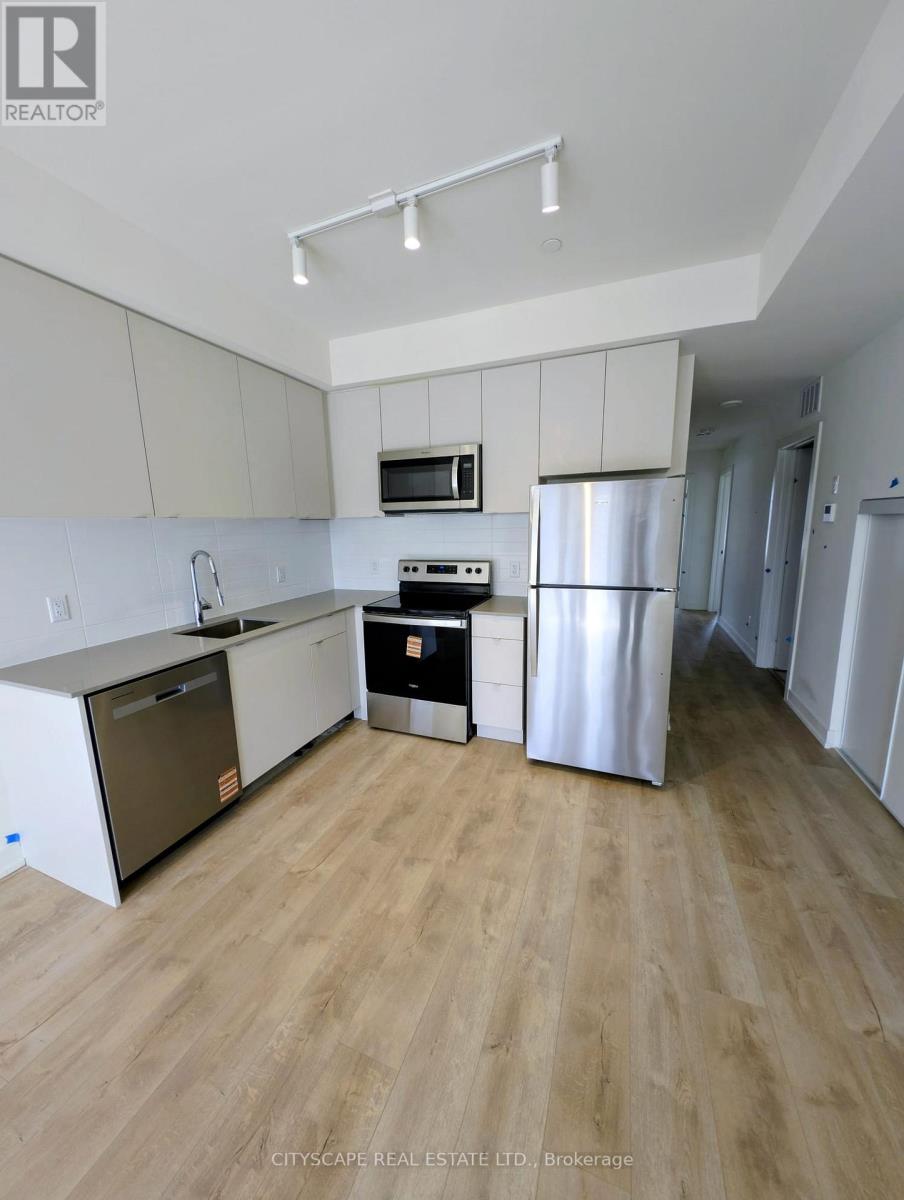 16 Melbourne Avenue, St. Catharines, Ontario  L2P 0G5 - Photo 7 - X12897874