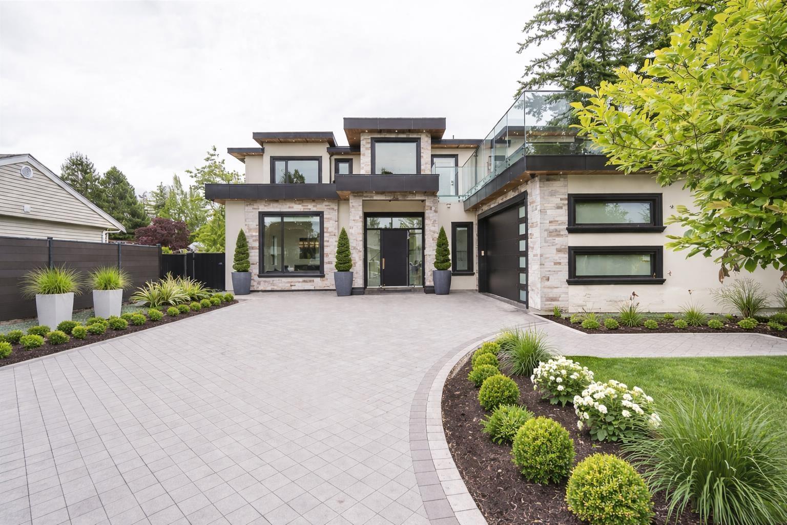 6052 172 STREET, Surrey, British Columbia