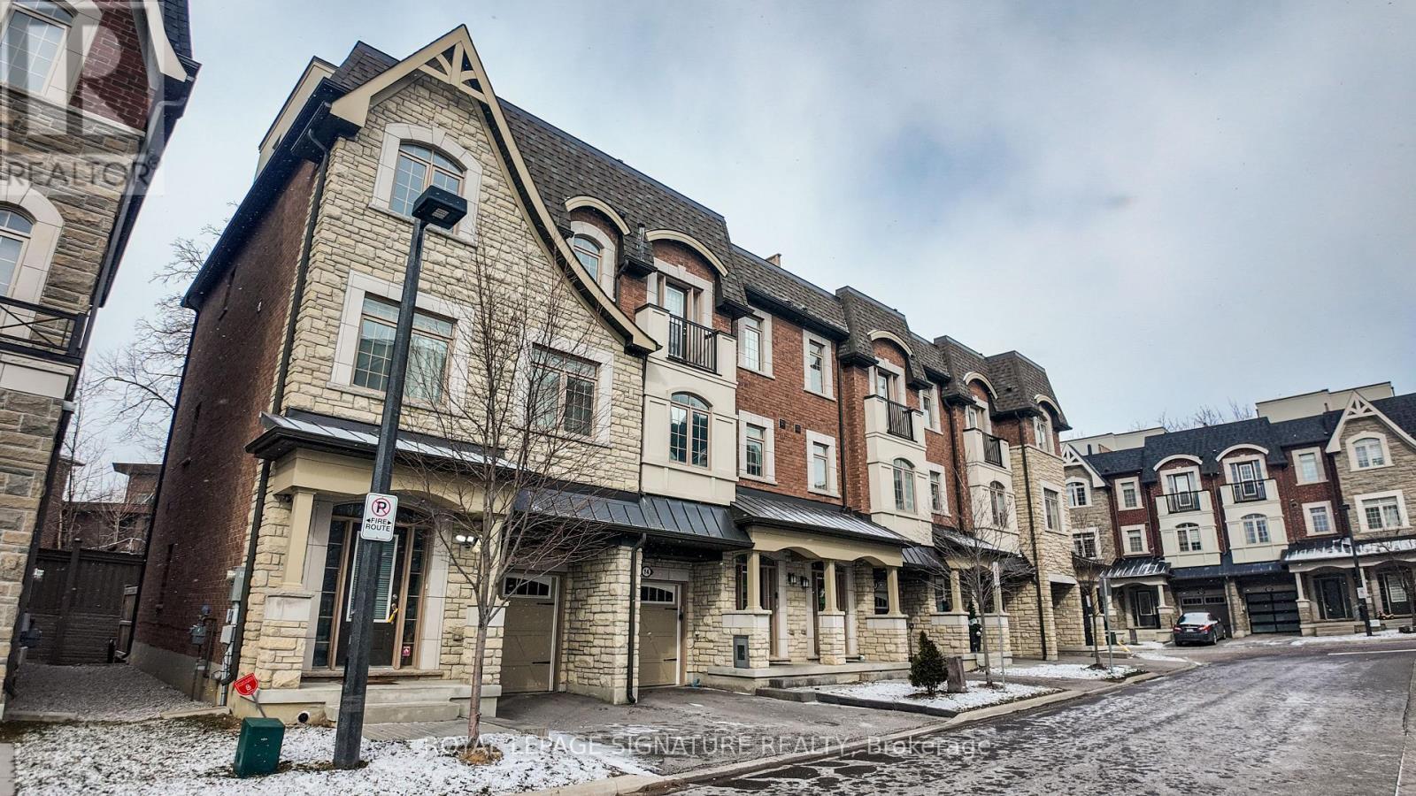 14 Queen Mary Court, Vaughan, Ontario  L4L 0H9 - Photo 42 - N12895428