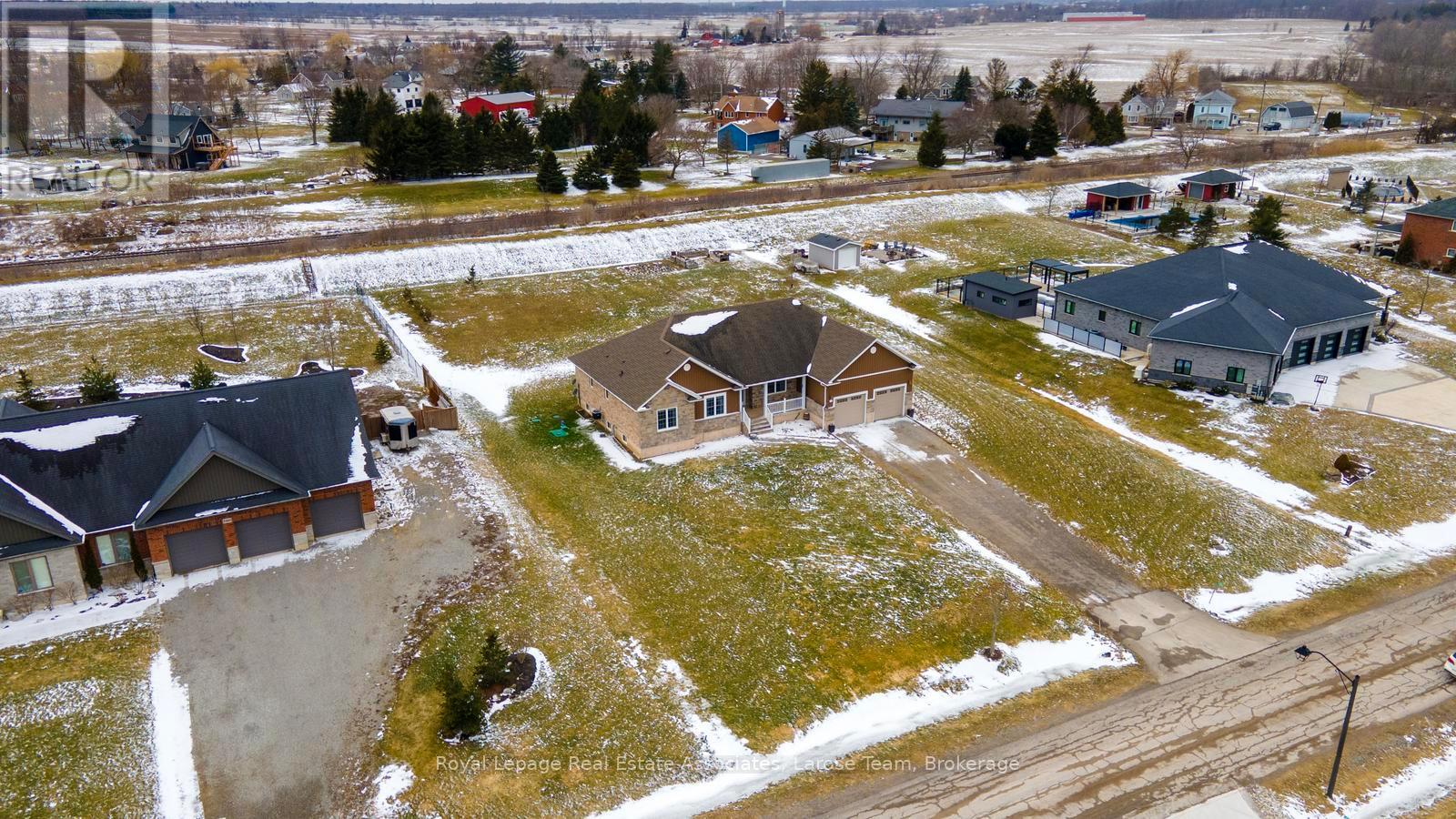 5484 Attema Crescent, West Lincoln, Ontario  L0R 1Y0 - Photo 39 - X12896822