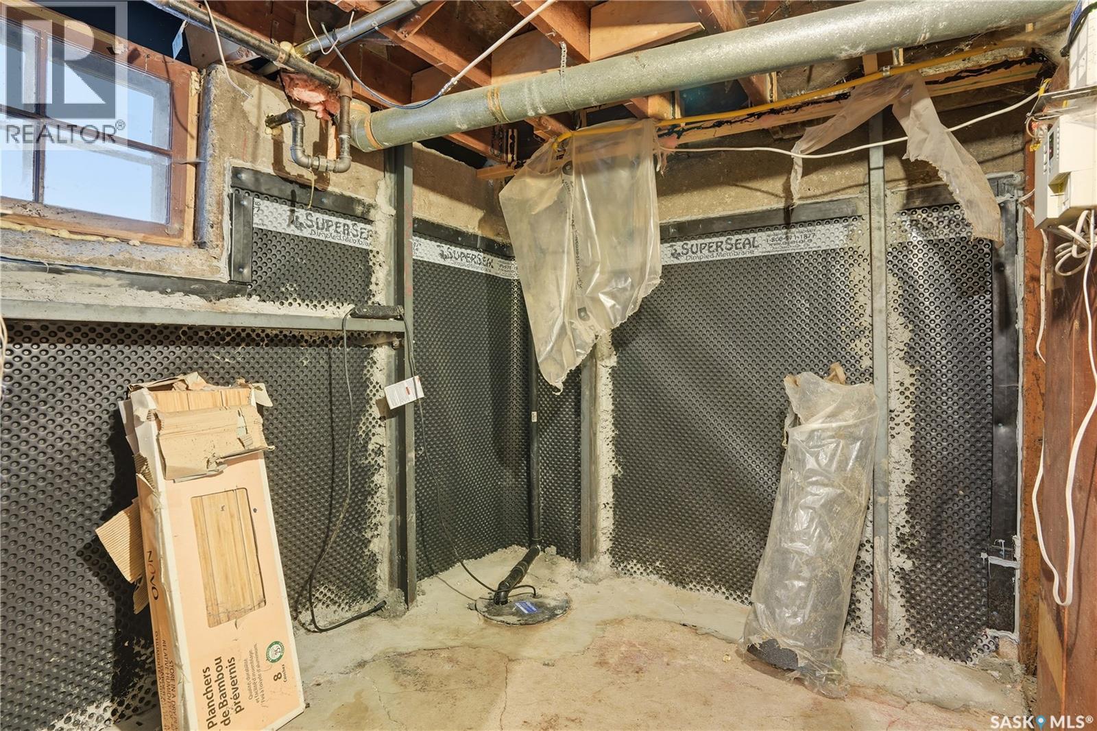 1875 St John Street, Regina, Saskatchewan  S4P 1S1 - Photo 38 - SK030495