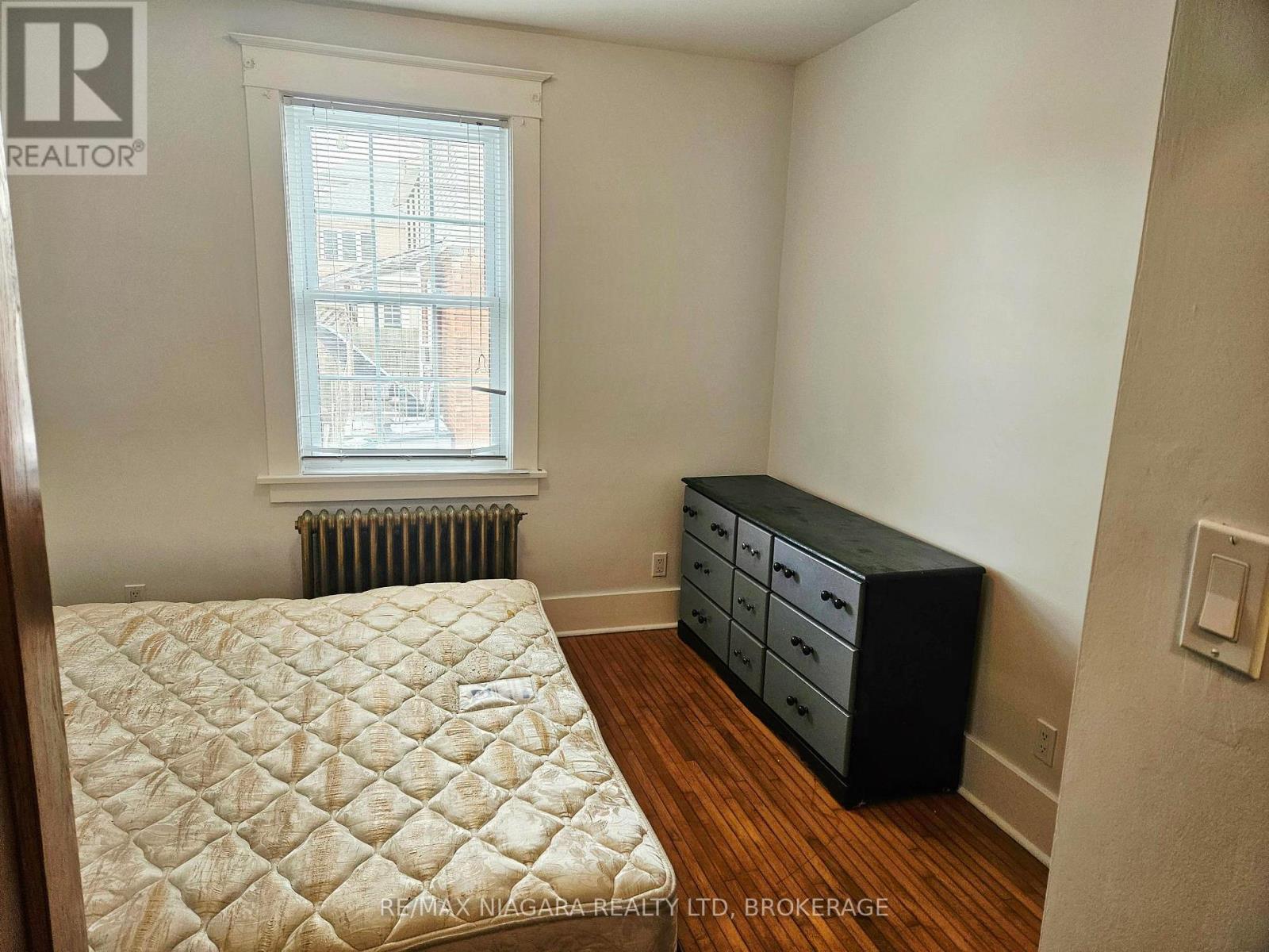 1 - 5055 Fourth Avenue, Niagara Falls (Cherrywood), Ontario  L2E 4P5 - Photo 5 - X12897954