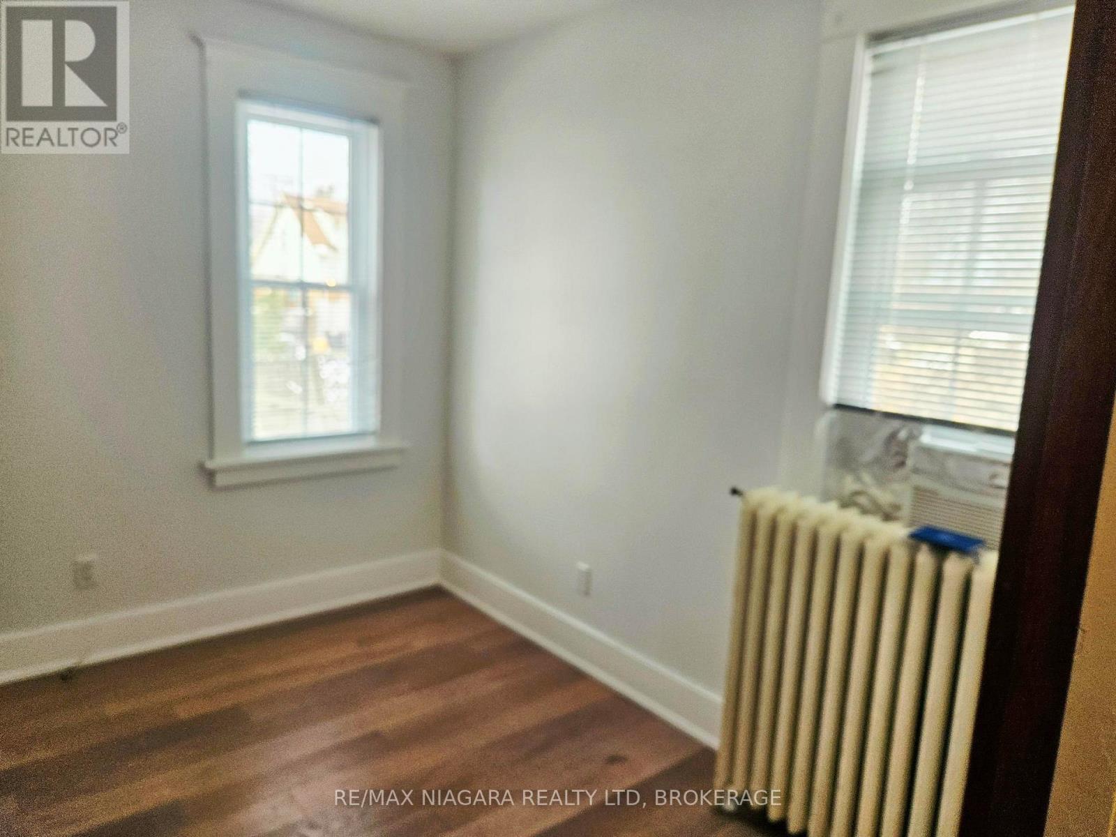 1 - 5055 Fourth Avenue, Niagara Falls (Cherrywood), Ontario  L2E 4P5 - Photo 7 - X12897954