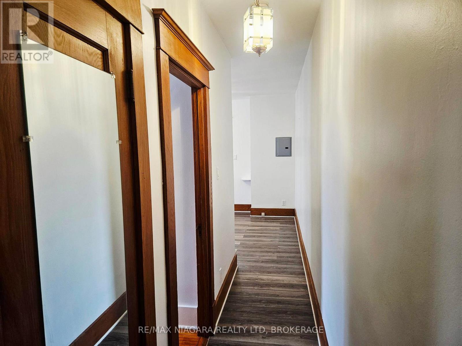 1 - 5055 Fourth Avenue, Niagara Falls (Cherrywood), Ontario  L2E 4P5 - Photo 8 - X12897954