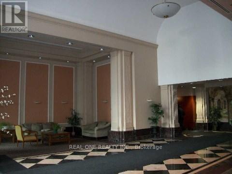 2205 - 11 Lee Centre Drive, Toronto (Woburn), Ontario  M1H 3J5 - Photo 6 - E12897948