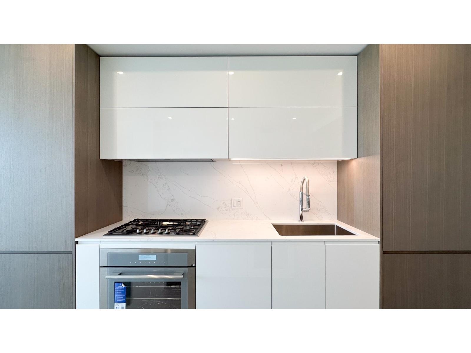 408 1342 Johnston Road, White Rock, British Columbia  V4B 0C7 - Photo 9 - R3101096