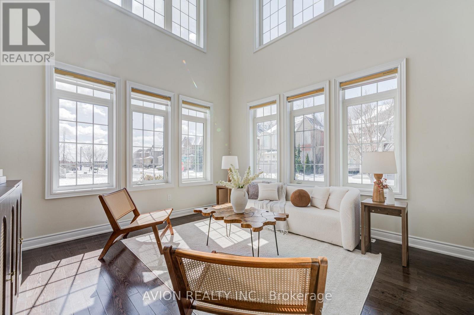 30 Ferrazzano Lane, Vaughan, Ontario L4H 0X2 - Photo 4 - N12893968