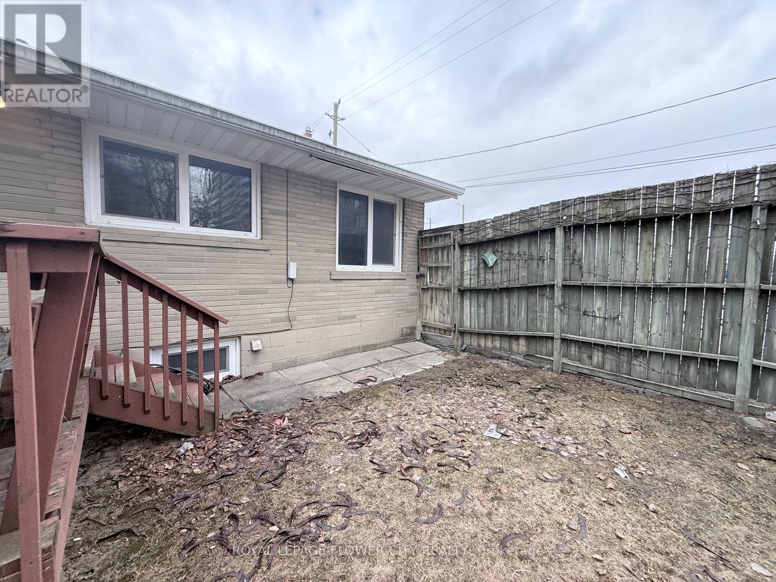 39 Parkside Drive, Newmarket, Ontario  L3Y 4R7 - Photo 21 - N12897592