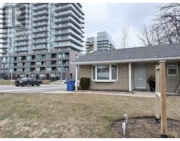 39 PARKSIDE DRIVE, Newmarket, Ontario