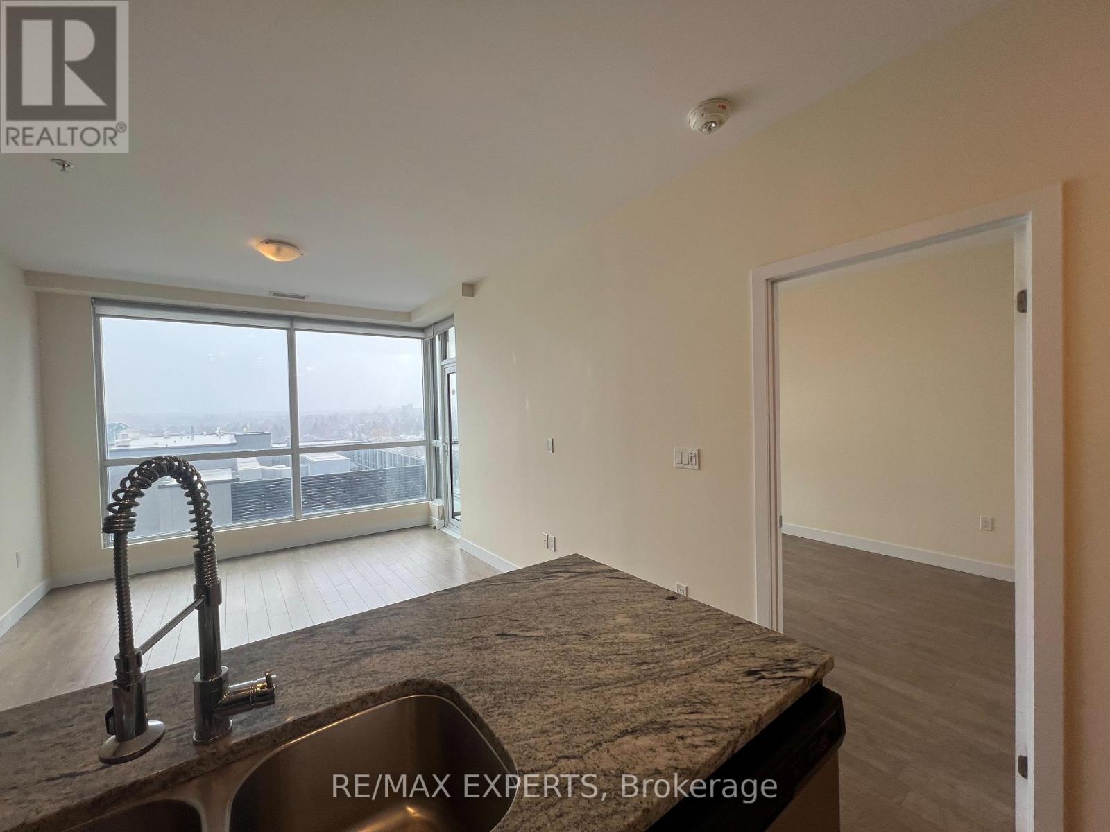 1005 - 100 Garment Street, Kitchener, Ontario  N2G 0C3 - Photo 13 - X12897914