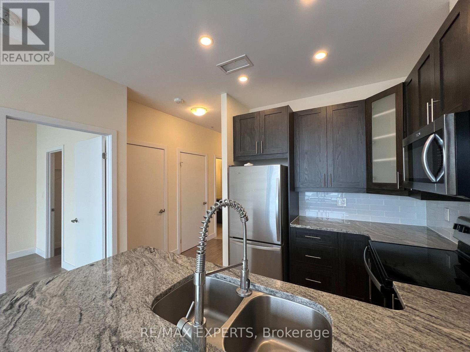 1005 - 100 Garment Street, Kitchener, Ontario  N2G 0C3 - Photo 15 - X12897914