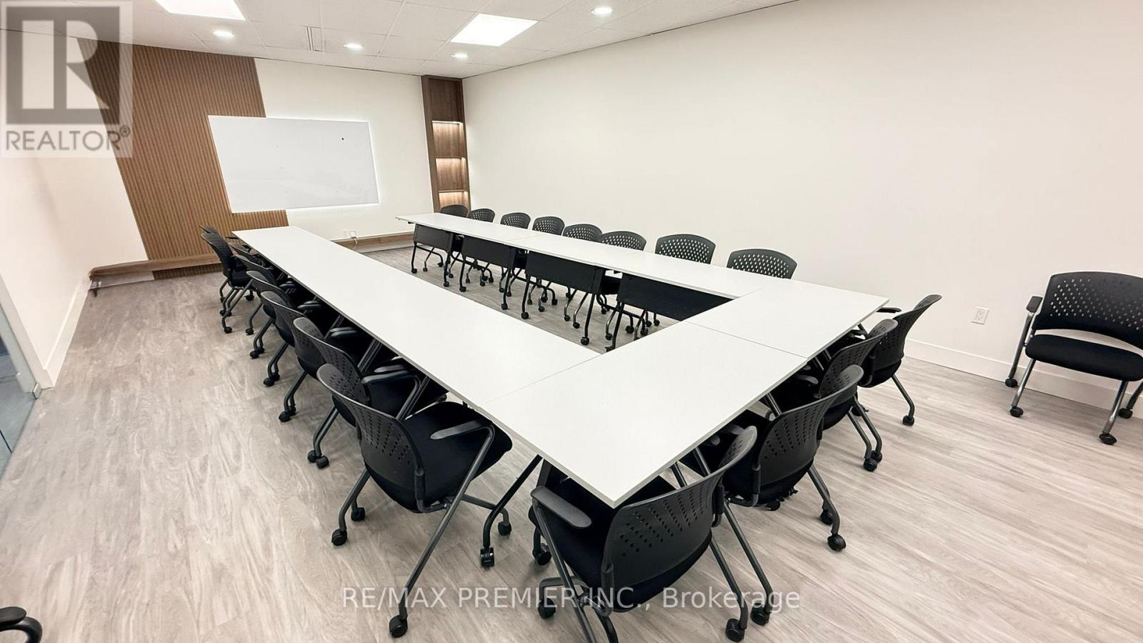 302-08 - 3390 South Service Road, Burlington (Industrial Burlington), Ontario  L7N 3J5 - Photo 44 - W12897940