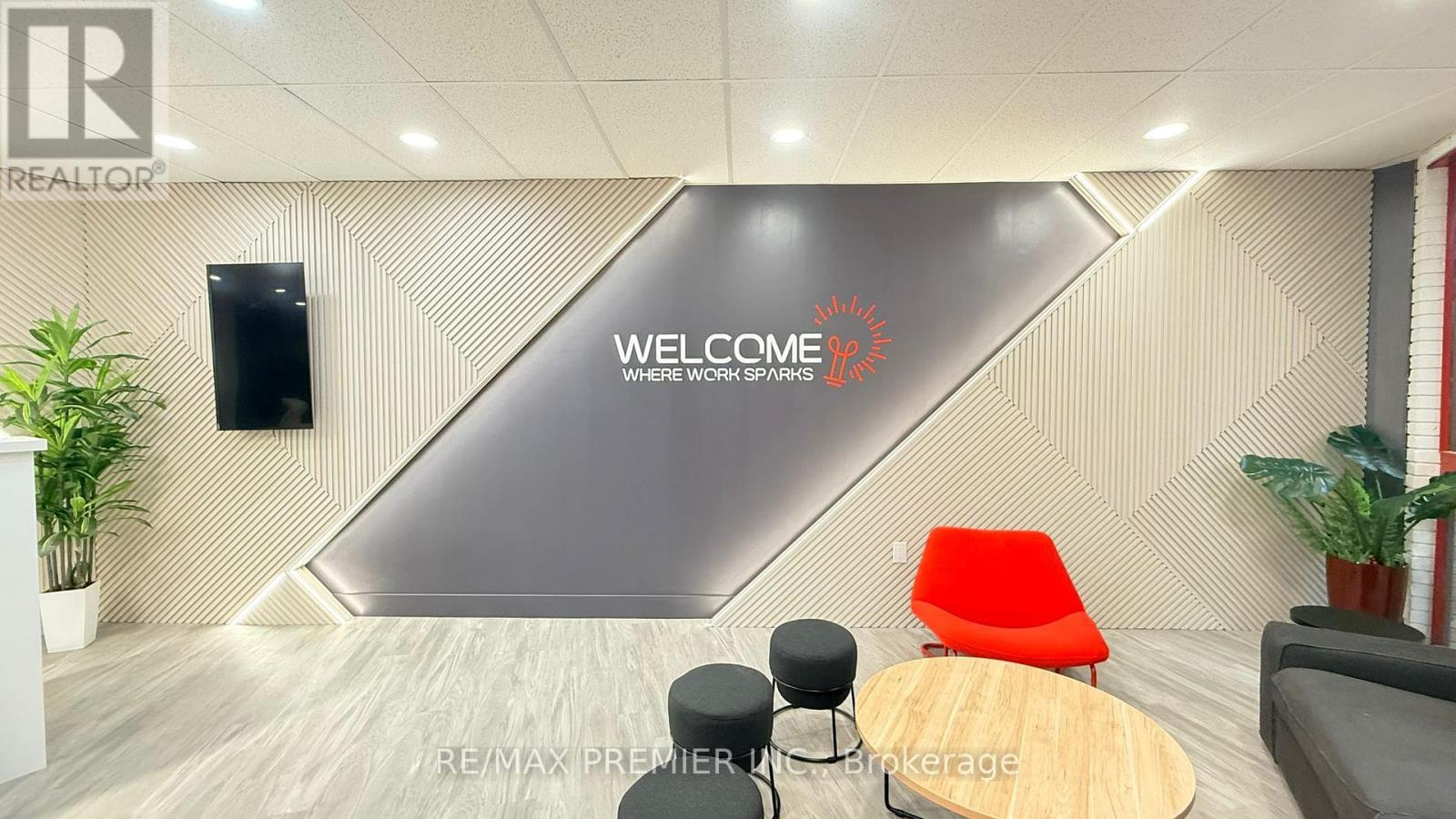 302-08 - 3390 South Service Road, Burlington (Industrial Burlington), Ontario  L7N 3J5 - Photo 7 - W12897940