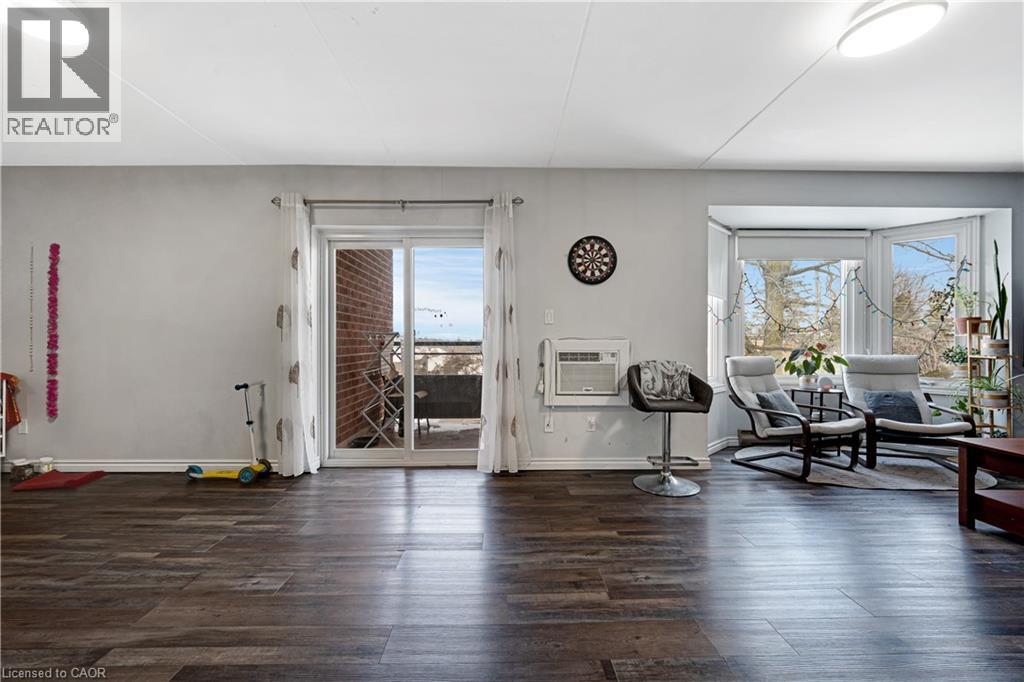 401 Erb Street W Unit# 301, Waterloo, Ontario  N2L 1W7 - Photo 16 - 40813213