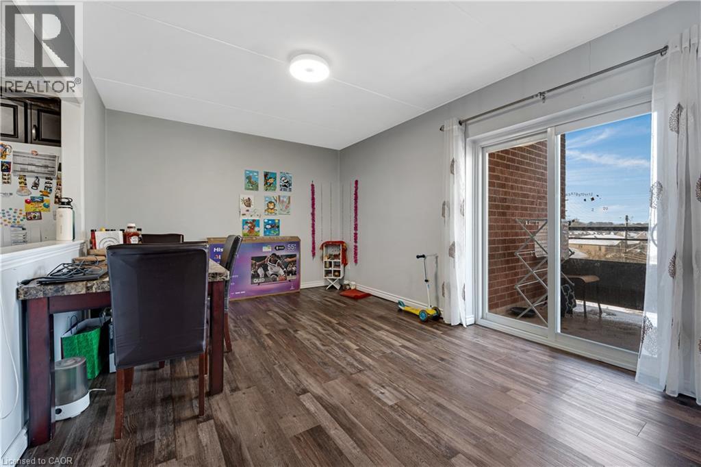 401 Erb Street W Unit# 301, Waterloo, Ontario  N2L 1W7 - Photo 22 - 40813213