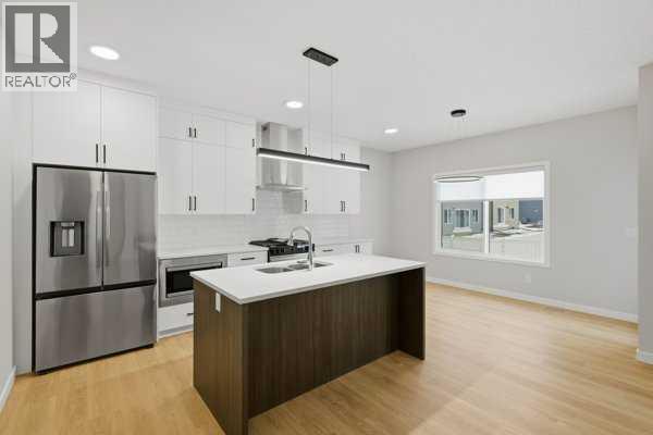 9 Bayview Mews SW, Airdrie, Alberta  T4B 5P1 - Photo 12 - A2293386