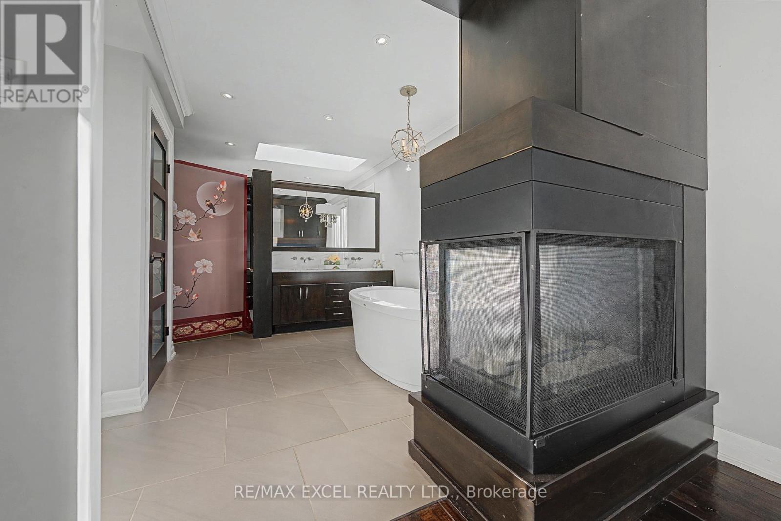 1110 Balmoral Place, Oakville, Ontario  L6J 2L9 - Photo 35 - W12882750