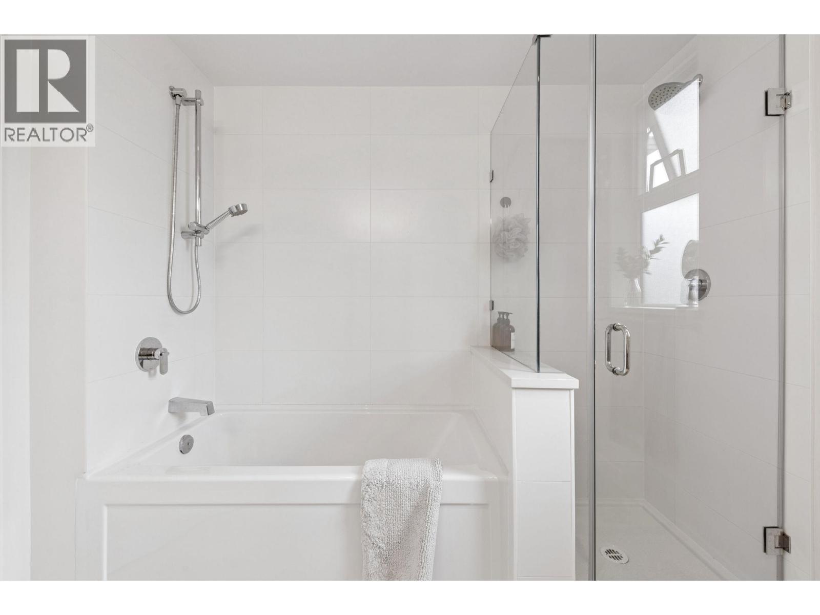 211 625 E 3rd Street, North Vancouver, British Columbia  V7L 1G6 - Photo 19 - R3100189