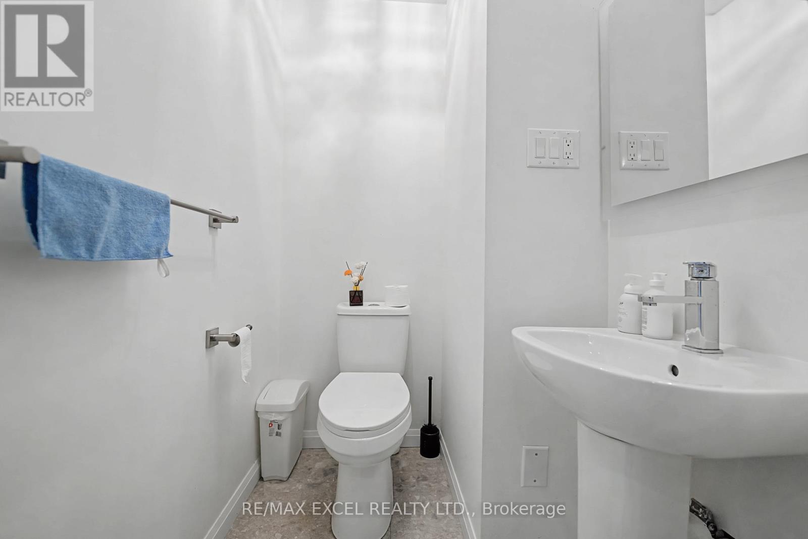 1110 Balmoral Place, Oakville, Ontario  L6J 2L9 - Photo 49 - W12882750