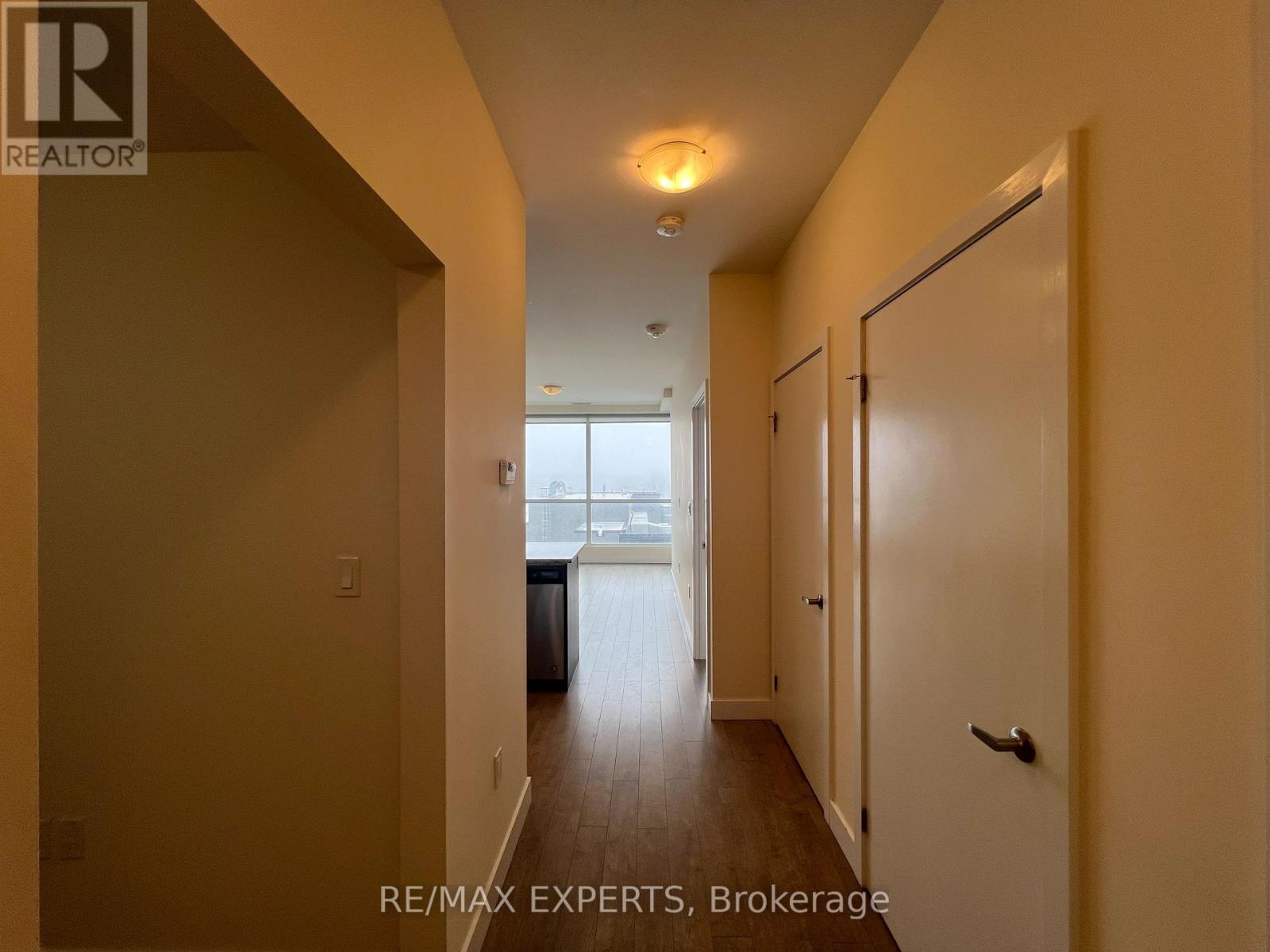 1005 - 100 Garment Street, Kitchener, Ontario  N2G 0C3 - Photo 3 - X12897914