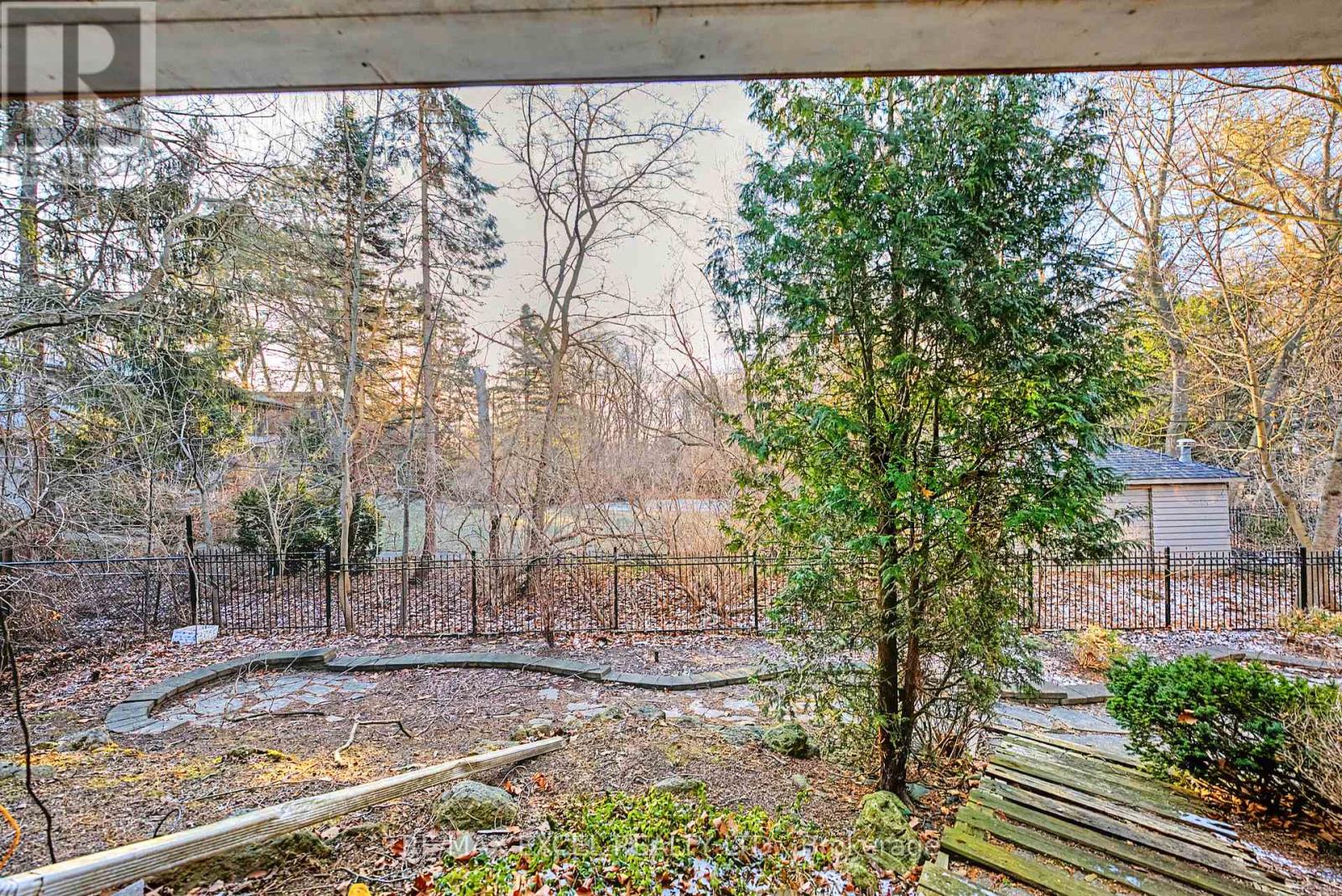 1110 Balmoral Place, Oakville, Ontario  L6J 2L9 - Photo 8 - W12882750