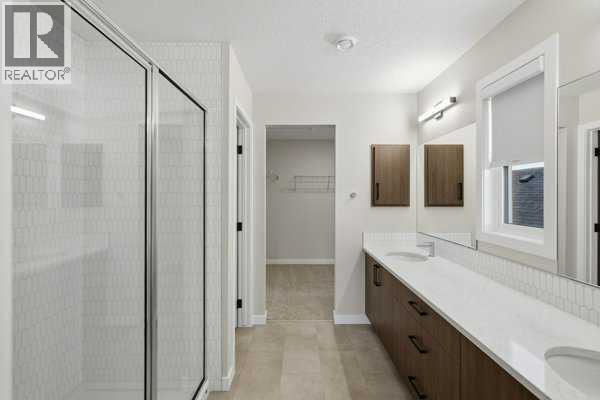 9 Bayview Mews SW, Airdrie, Alberta  T4B 5P1 - Photo 36 - A2293386