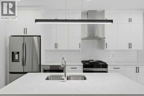 9 Bayview Mews SW, Airdrie, Alberta  T4B 5P1 - Photo 14 - A2293386