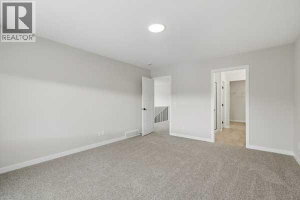 9 Bayview Mews SW, Airdrie, Alberta  T4B 5P1 - Photo 35 - A2293386