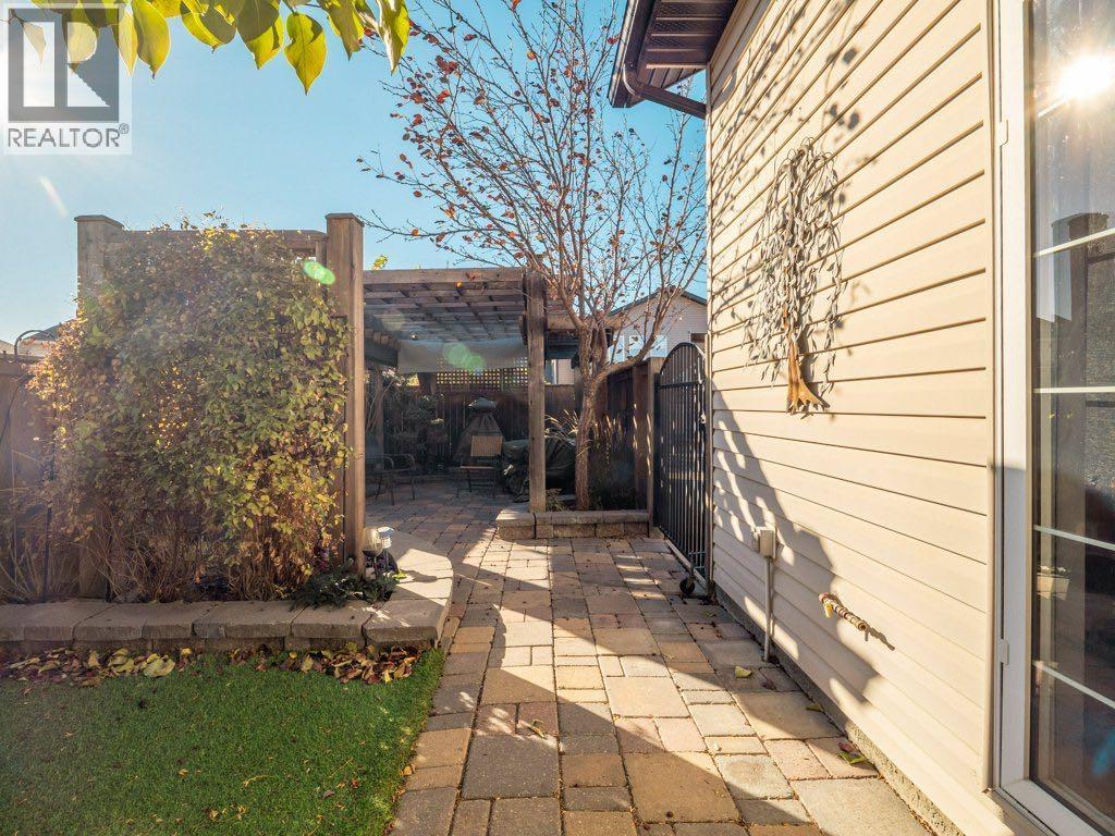 22 Riverstone Boulevard W, Lethbridge, Alberta  T1K 7X3 - Photo 40 - A2294225