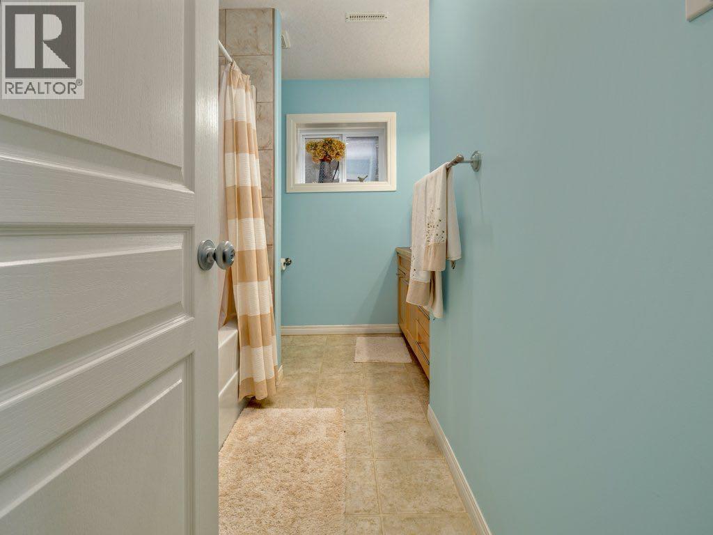 22 Riverstone Boulevard W, Lethbridge, Alberta  T1K 7X3 - Photo 34 - A2294225