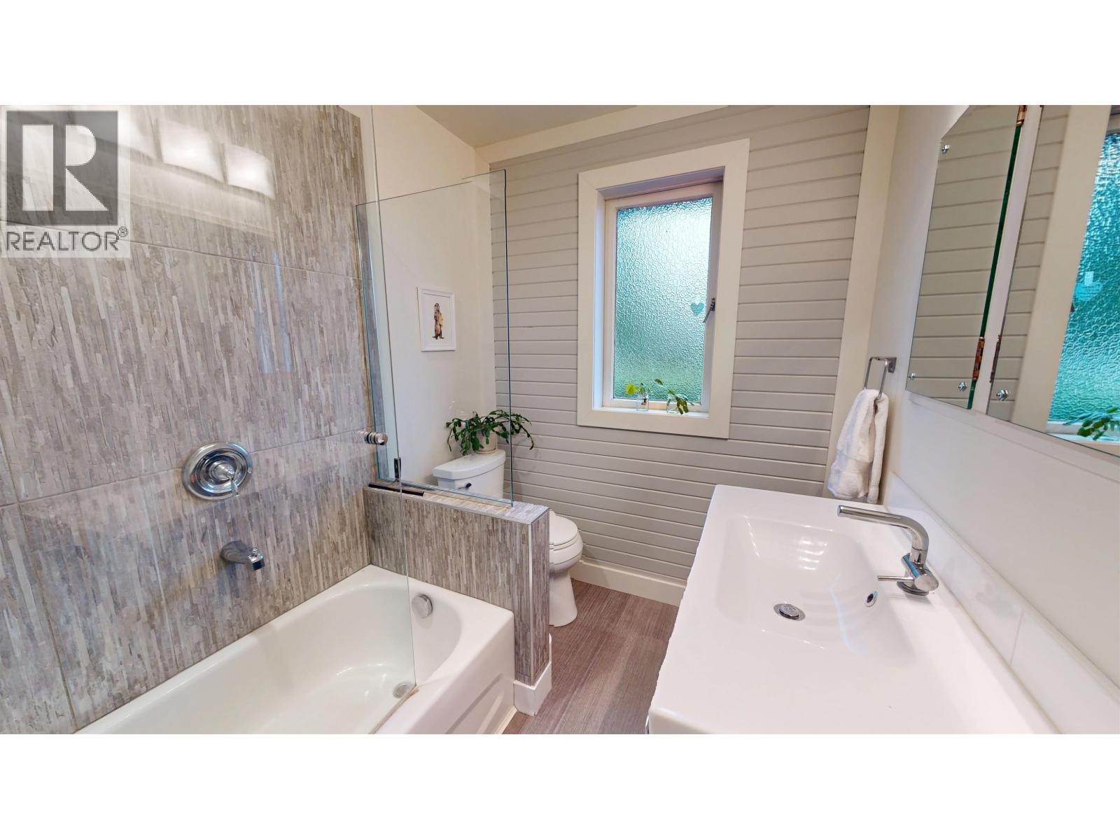 3541 W 28th Avenue, Vancouver, British Columbia  V6S 1S1 - Photo 12 - R3101337