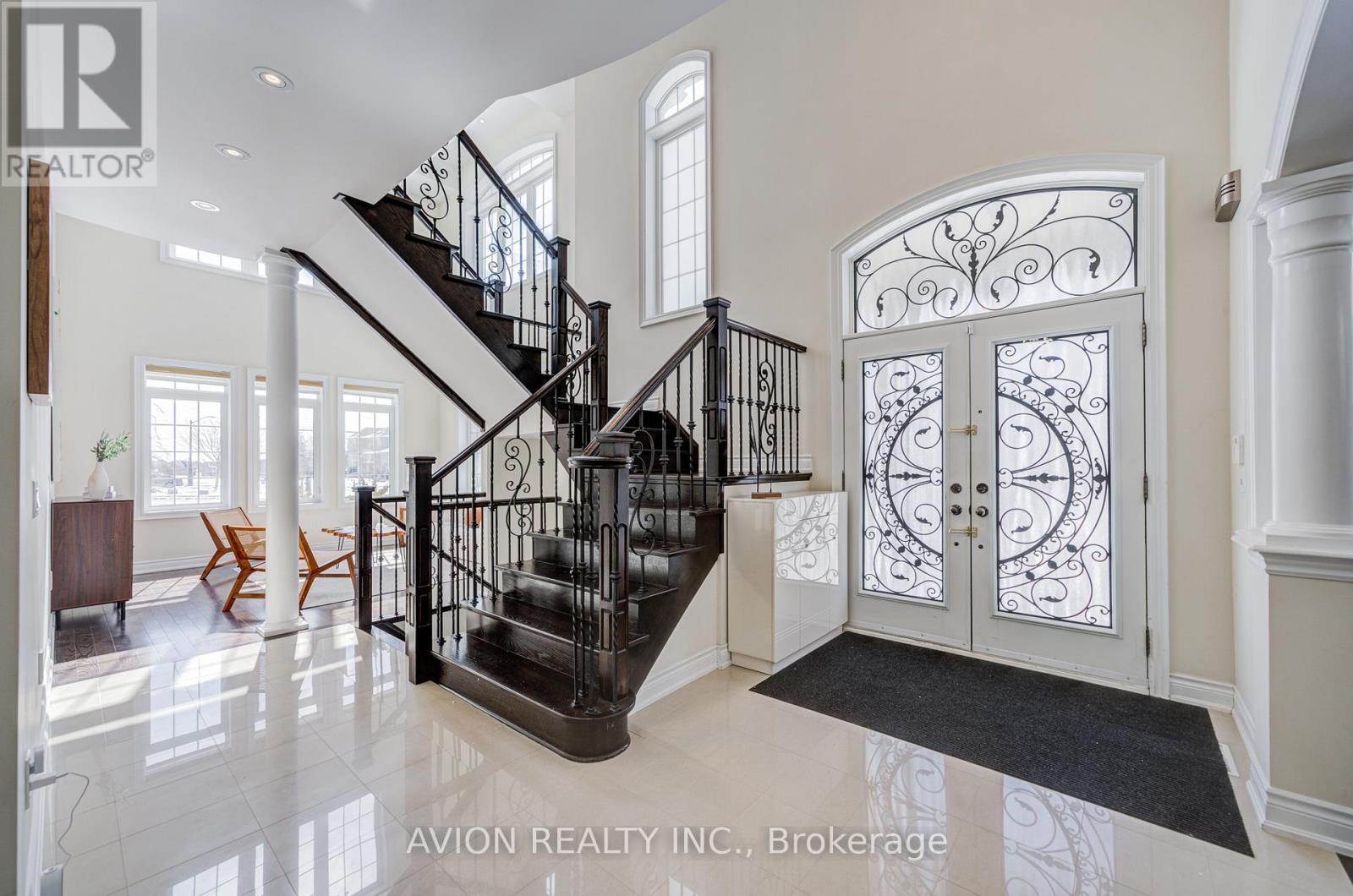 30 Ferrazzano Lane, Vaughan, Ontario L4H 0X2 - Photo 10 - N12893968