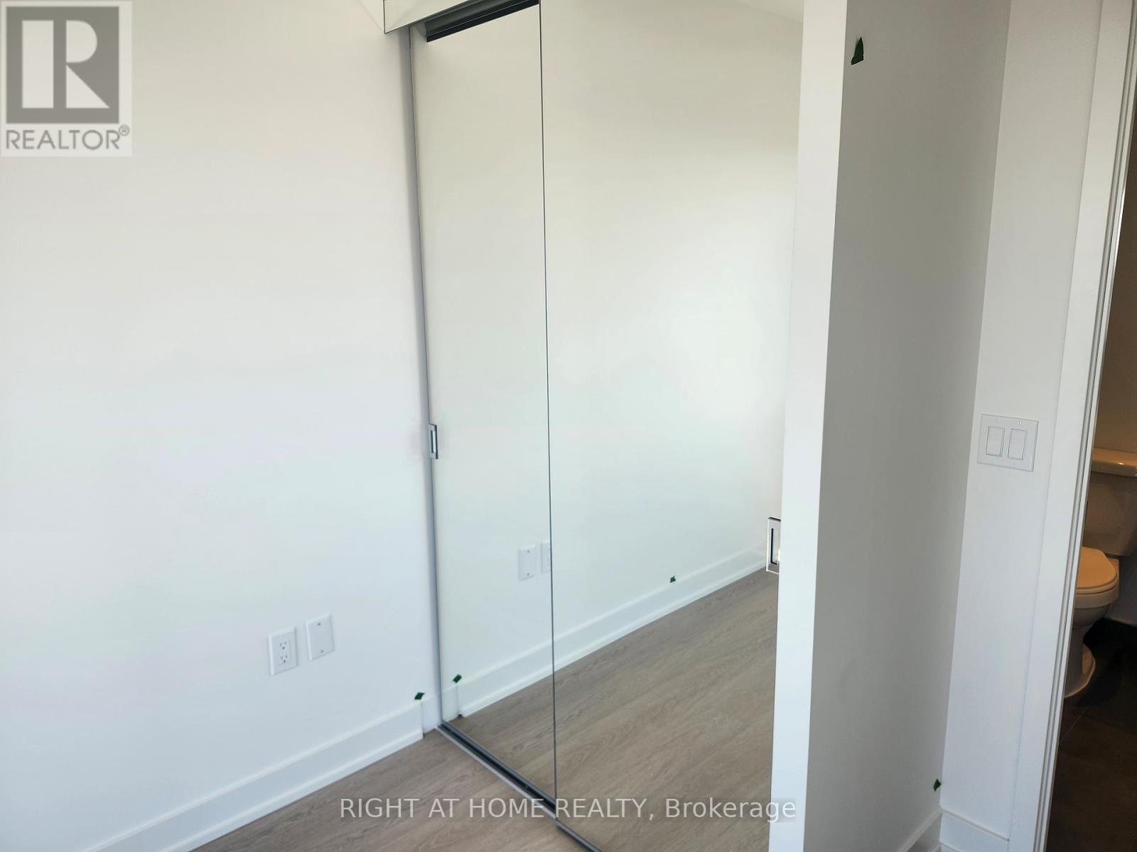 3901 - 448 Burnhamthorpe Road W, Mississauga, Ontario  L5B 4M6 - Photo 23 - W12897832