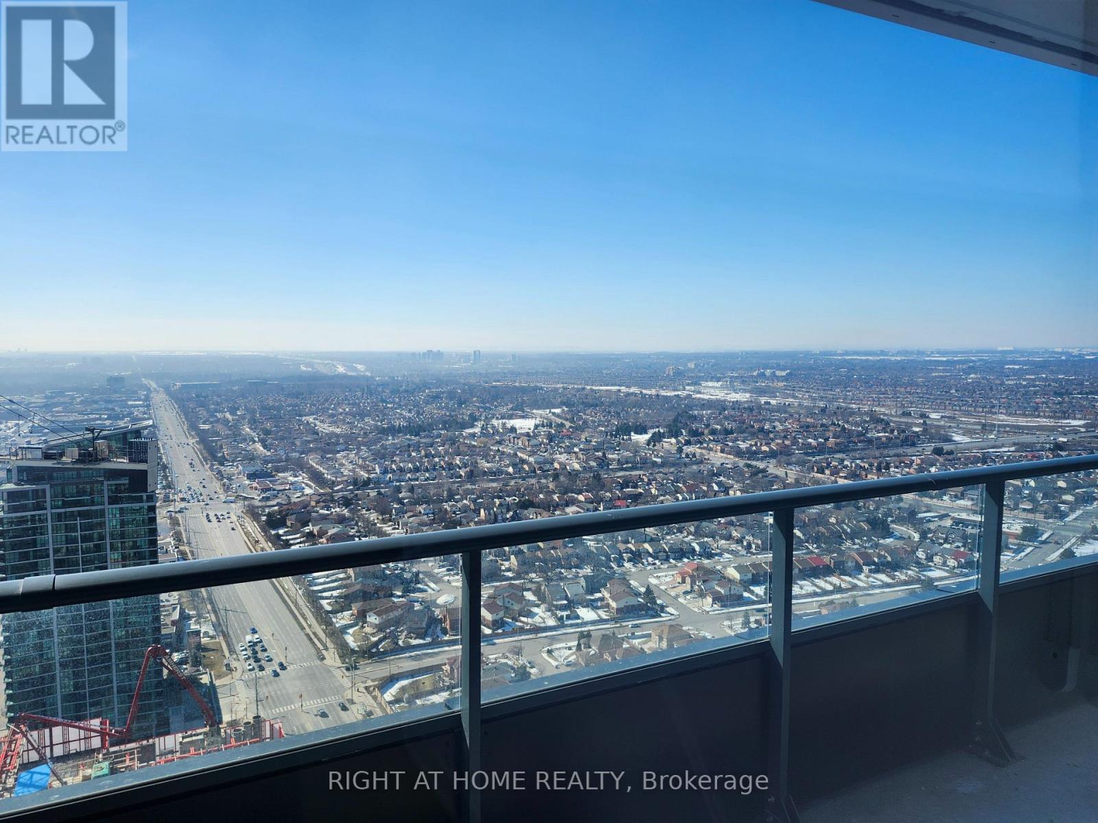 3901 - 448 Burnhamthorpe Road W, Mississauga, Ontario  L5B 4M6 - Photo 8 - W12897832