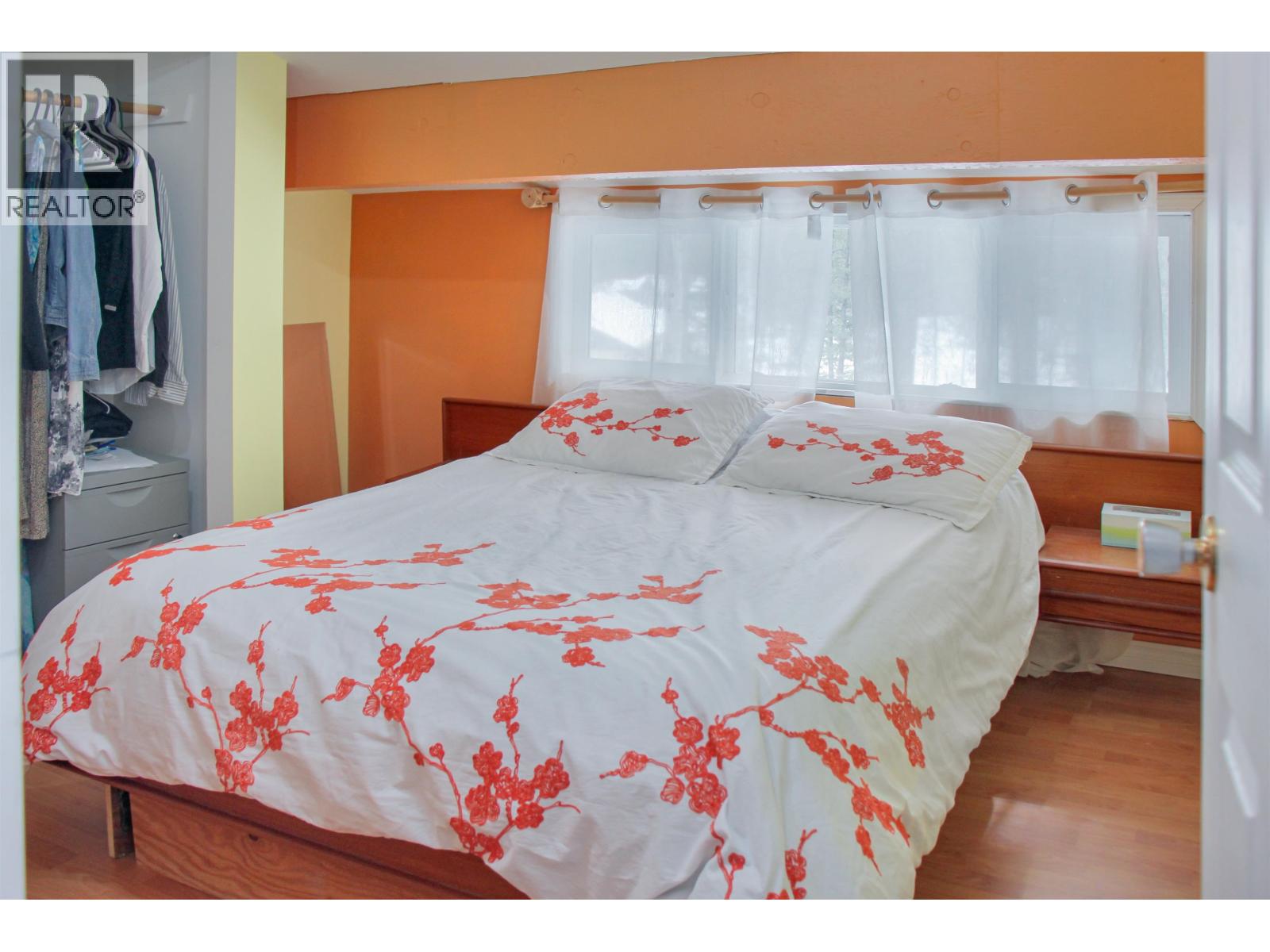 4907 Peasim Court, 108 Mile Ranch, British Columbia  V0K 2Z0 - Photo 12 - R3101055