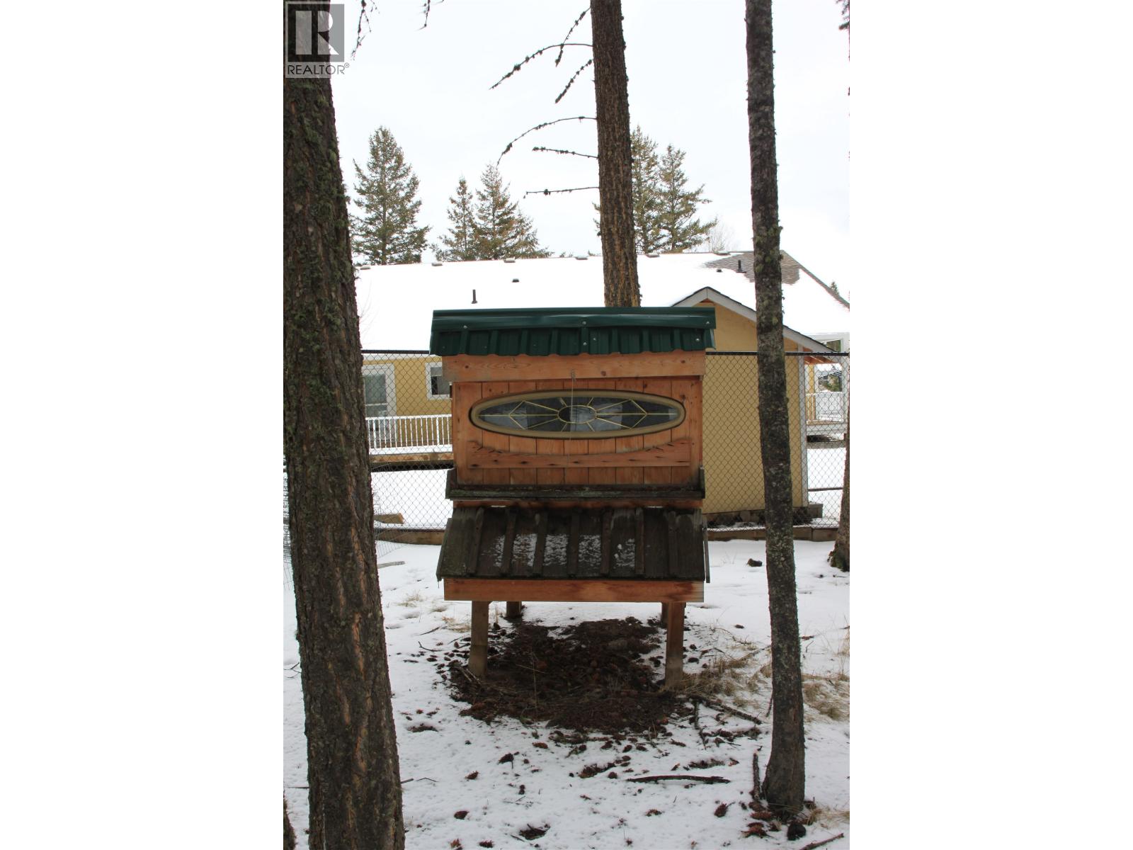 4907 Peasim Court, 108 Mile Ranch, British Columbia  V0K 2Z0 - Photo 31 - R3101055