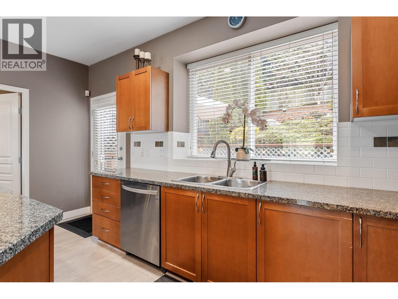 119 Forest Park Way, Port Moody, British Columbia  V3H 5J4 - Photo 21 - R3101442