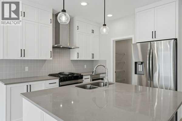 213 Bayview Park Sw, Airdrie, Alberta  T4B 4G2 - Photo 10 - A2292119